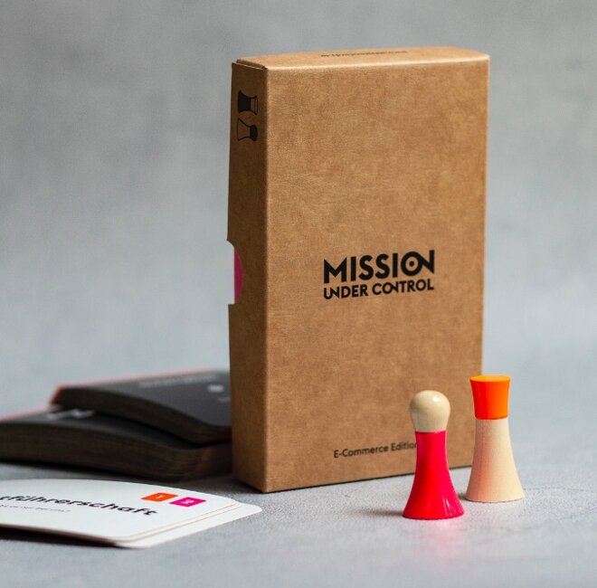 Mission under Control mit den Mission Cards - Das Spieldeck und die Spielfiguren